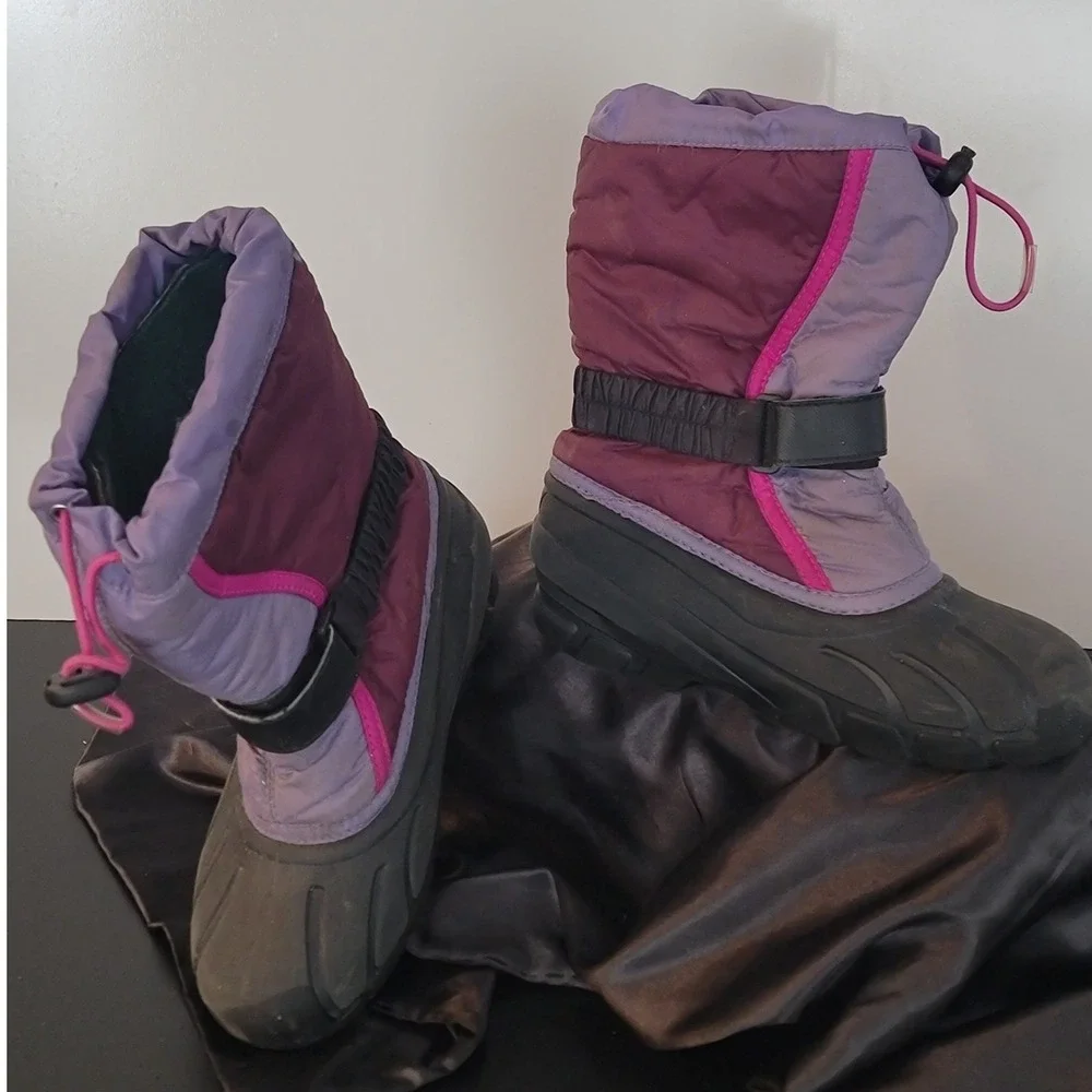 Sorel Kids Cub Winter Snow Boots Purple Magenta Waterproof Size 3 NY1965-562